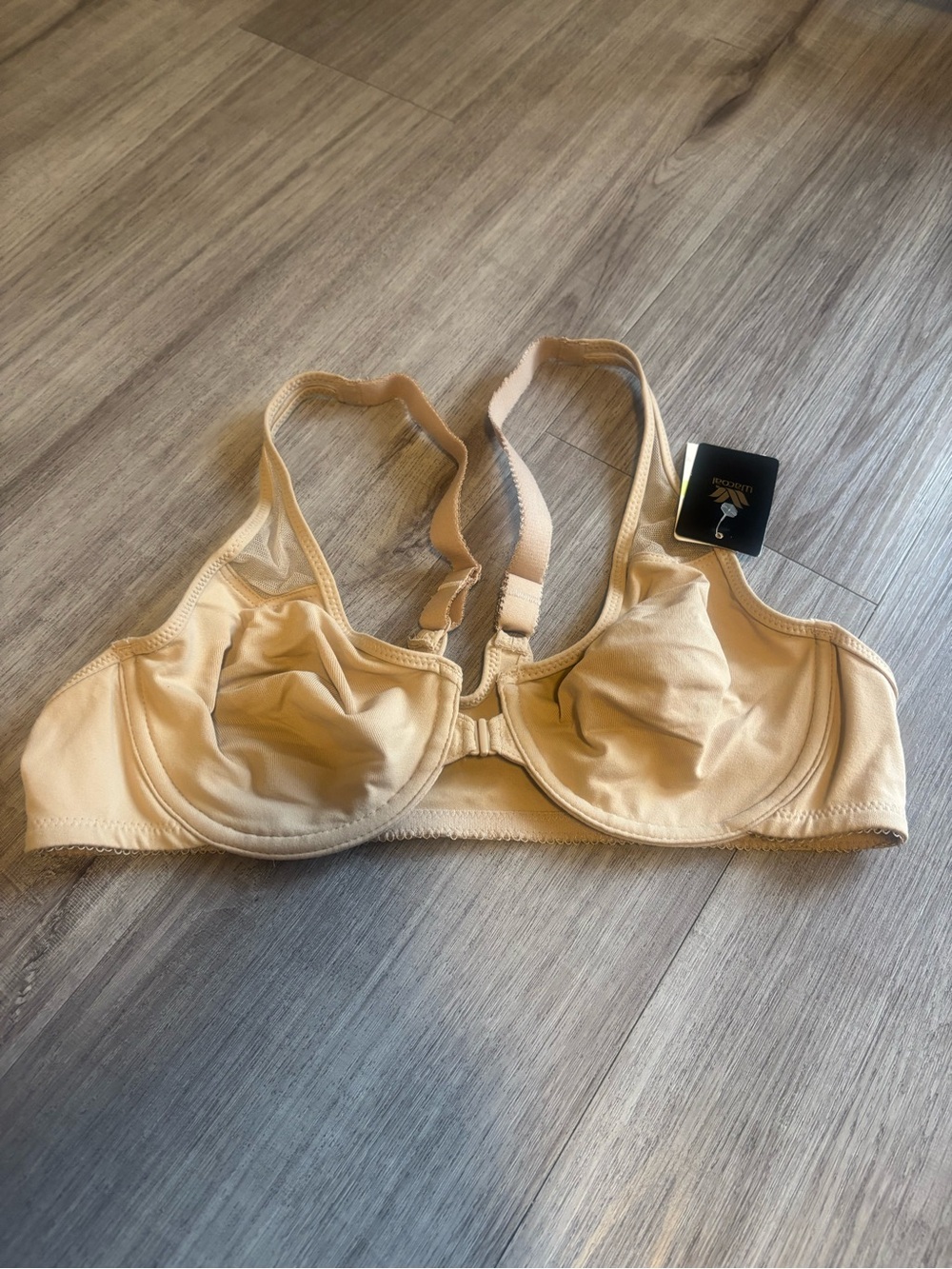NWT Wacoal Underwire Bra Nude Beige Size 38B Style 65124 Adjustable Straps